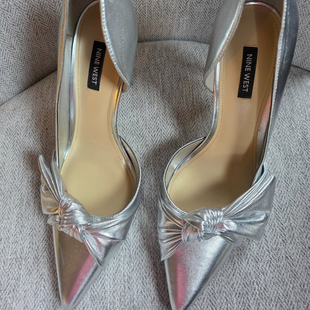 Nine West FANZ Knotted Pointed Toe D'Orsay Pumps SIlver